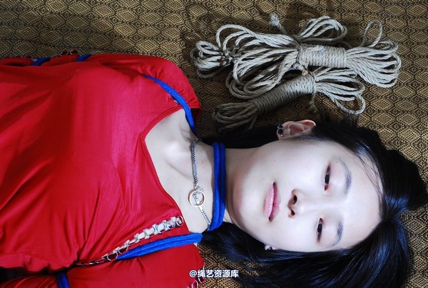 唯美之家 - 白雪红衣五花 第 172 张图片