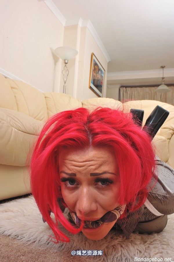 bondagebob - Becky Holt Hogtied 第 137 张图片