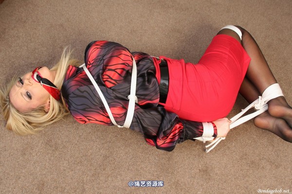 bondagebob - Lucy Zara Dont get comfortable 第 95 张图片