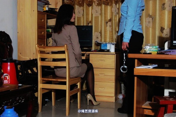 mj影视 - 倾心职务犯罪－押解绳-2013-03-28 第 334 张图片