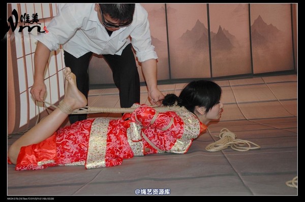 唯美之家 - 08-05-29盈盈汉服-护士装 第 154 张图片