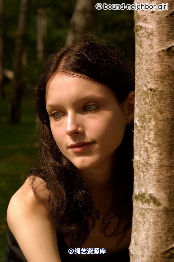 bound-neighbor-girl - Tanja - Tied up in the forest 1 第 40 张图片