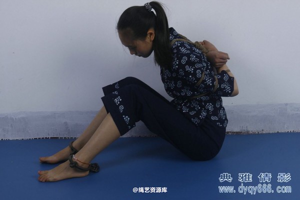 典雅倩影 - 324-女交通员被捕 第 62 张图片