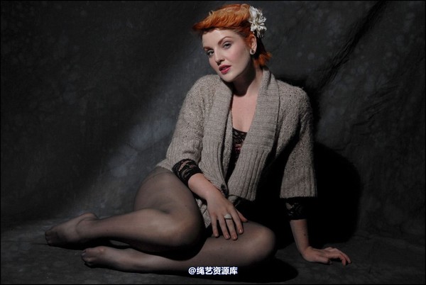 simplytied - RR in jumper and tights 第 3 张图片