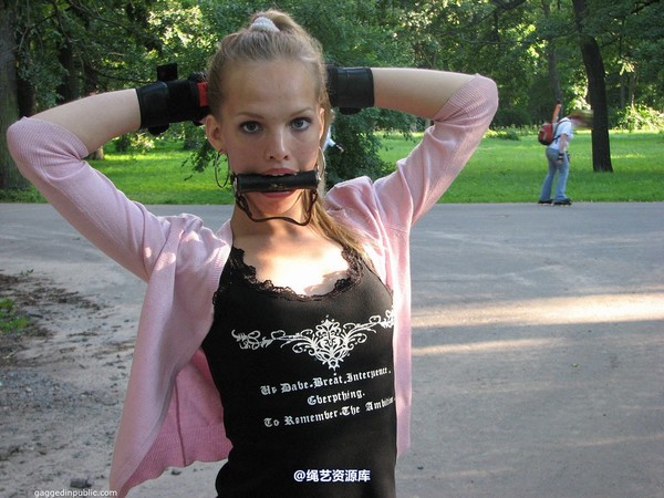gaggedinpublic - gip070 第 16 张图片