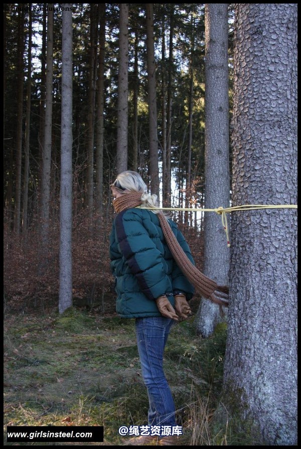 girlsinsteel - In the forest 第 14 张图片
