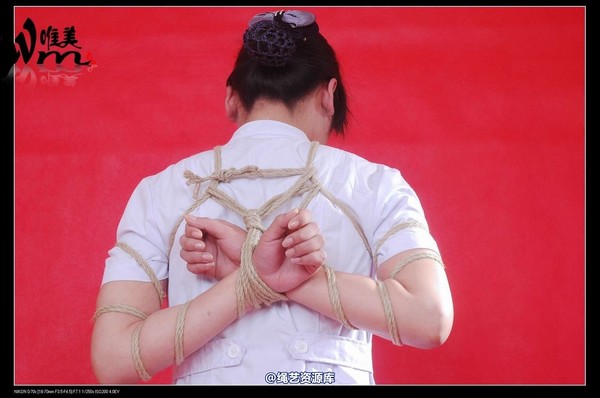 唯美之家 - 20081109琪琪护士装 第 21 张图片