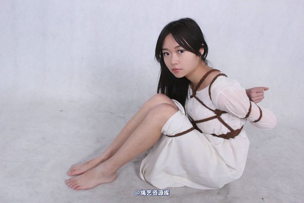 胜景山庄 - 227-云霄白裙缚 第 41 张图片
