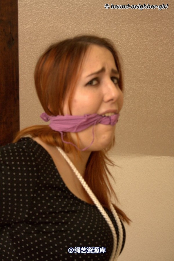 bound-neighbor-girl - Caprice - Office bondage 3 第 37 张图片