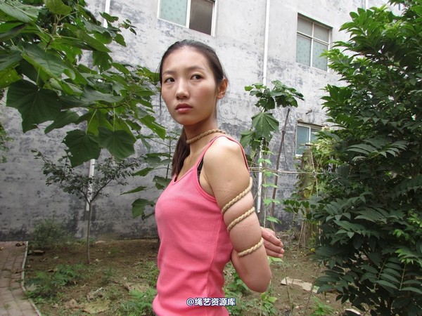mj影视 - 夏晓夏唯美 第 3 张图片