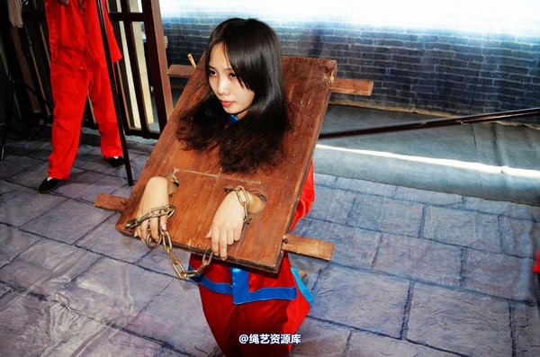 mj影视 - 血的代价梦境古大堂 女囚众生相2013-08-26 第 95 张图片