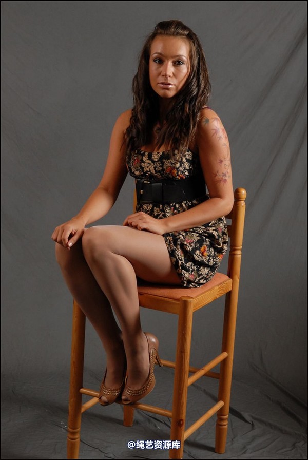 simplytied - Tight chair tie in seams 第 3 张图片