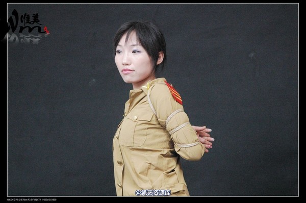 唯美之家 - 2008-08-06水柔军装 第 115 张图片