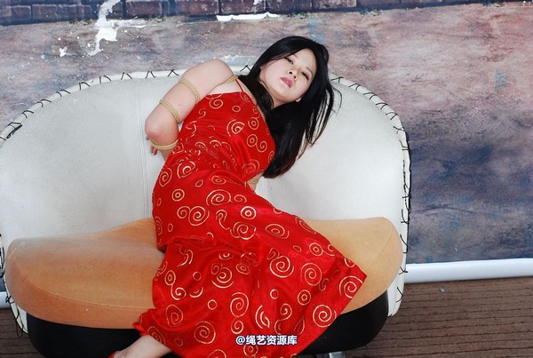 唯美之家 - 新模傲蕾红礼服 第 41 张图片