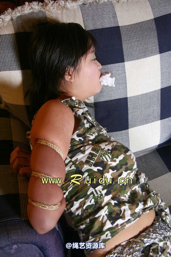 锐度主张 - 20070714第24期 无敌姐妹花组图 模特：小琴小雪 第 52 张图片