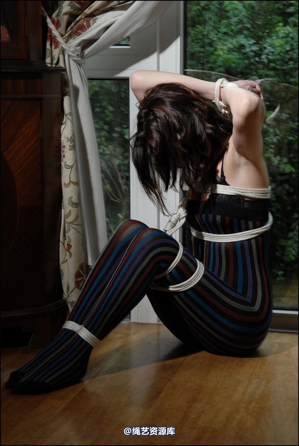 simplytied - Jinx in coloured strips 第 25 张图片