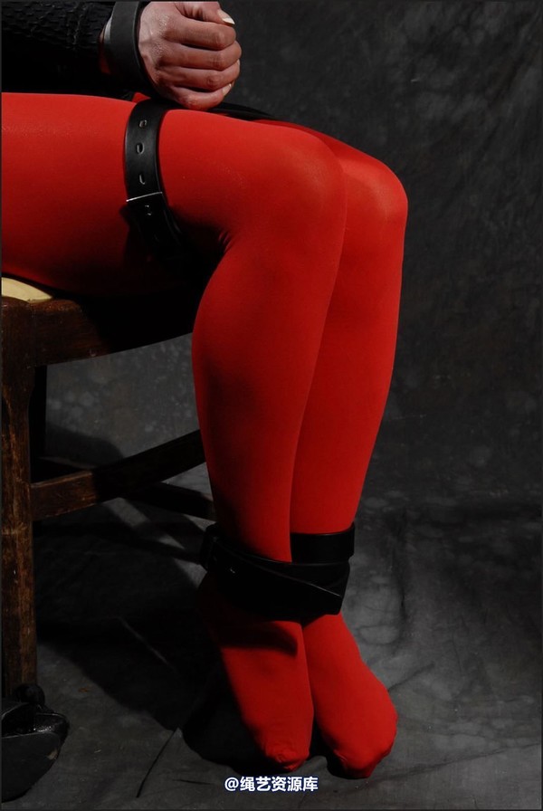 simplytied - Angel in red tights 第 34 张图片