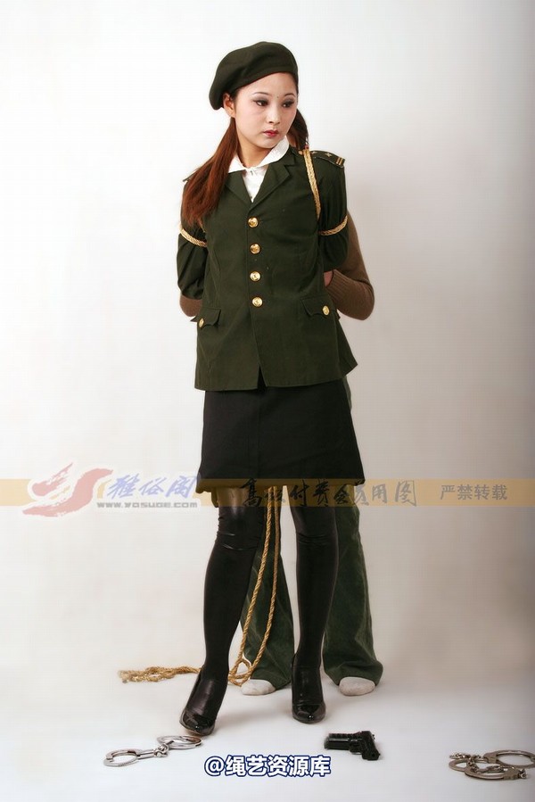 雅俗阁 - 20060401雅思警服 第 21 张图片