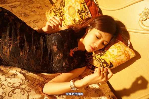 dk13美束馆 - 2.13-小宝黑袍f-g100P 第 3 张图片