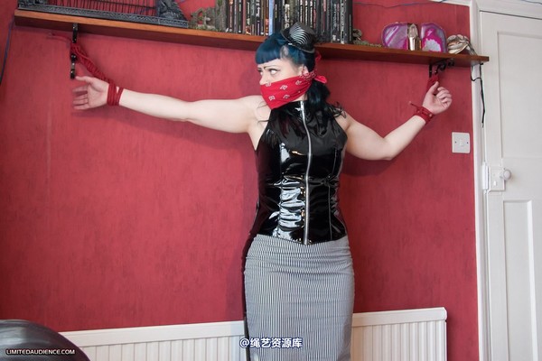 limitedaudience - 2012 raevan at her captor s mercy 2 第 1 张图片