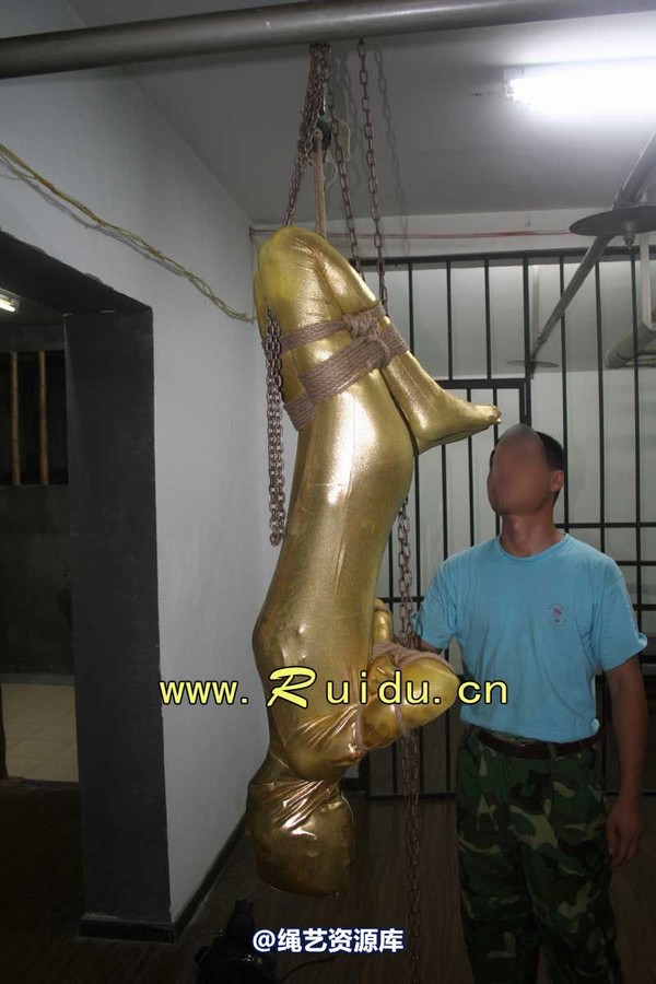 锐度主张 - 20070921第34期 影片胶衣紧缚悬吊图片 第 168 张图片