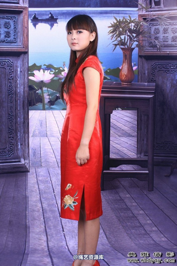 典雅倩影 - 001-典雅美女欣妍 第 1 张图片