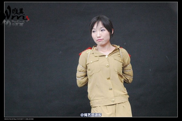 唯美之家 - 2008-08-06水柔军装 第 92 张图片