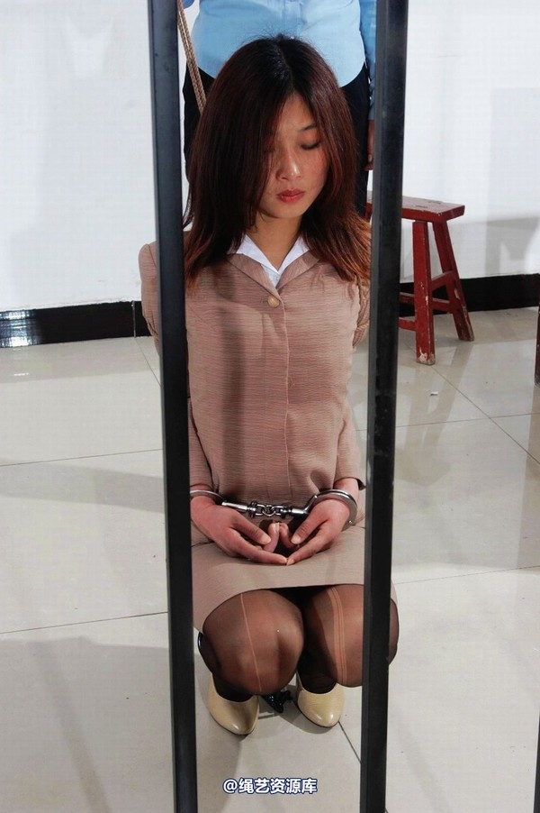 mj影视 - 倾心职务犯罪－押解绳-2013-03-28 第 369 张图片