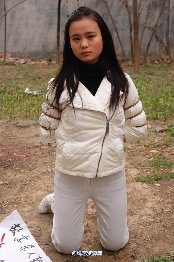 mj影视 - 安娜刑场2013-04-13 第 27 张图片