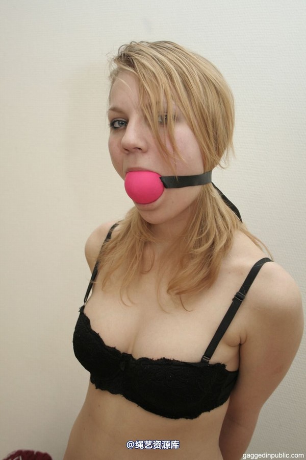 gaggedinpublic - gip010 第 51 张图片
