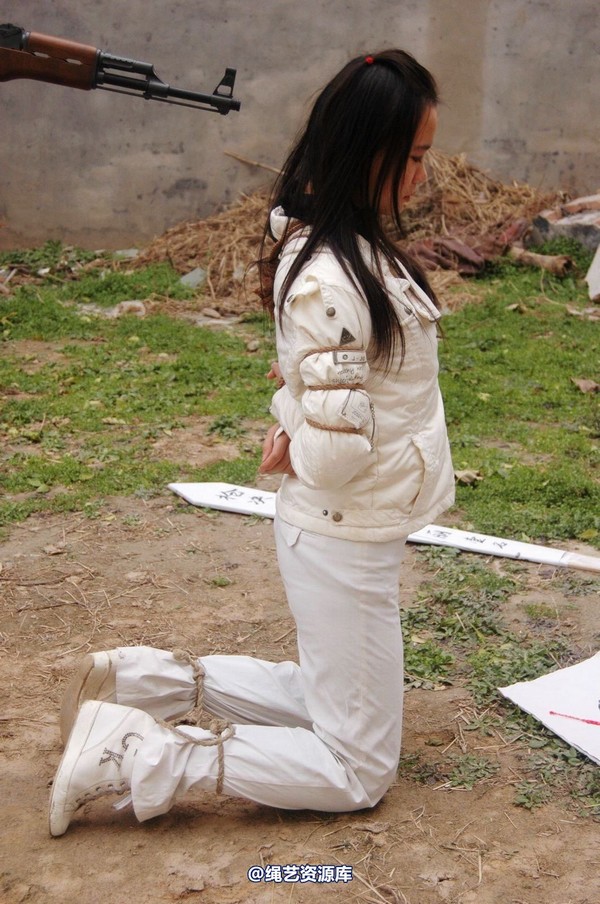 mj影视 - 安娜刑场2013-04-13 第 125 张图片