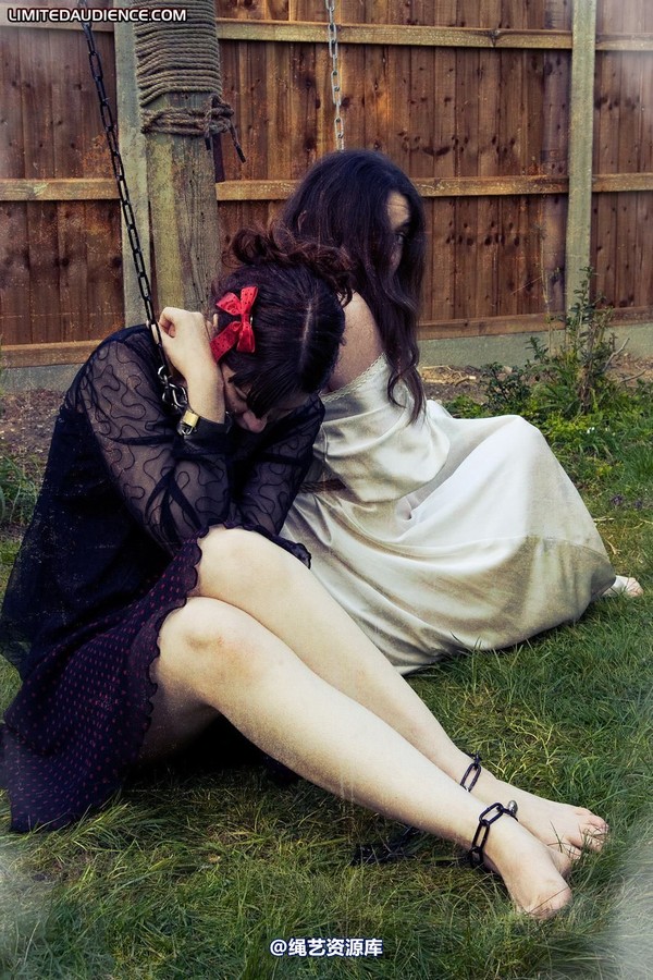limitedaudience - 2010 catya dominick destruction resting 第 7 张图片
