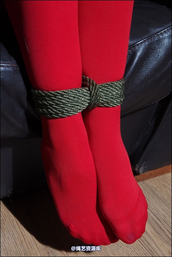 simplytied - RR in red tights 第 26 张图片