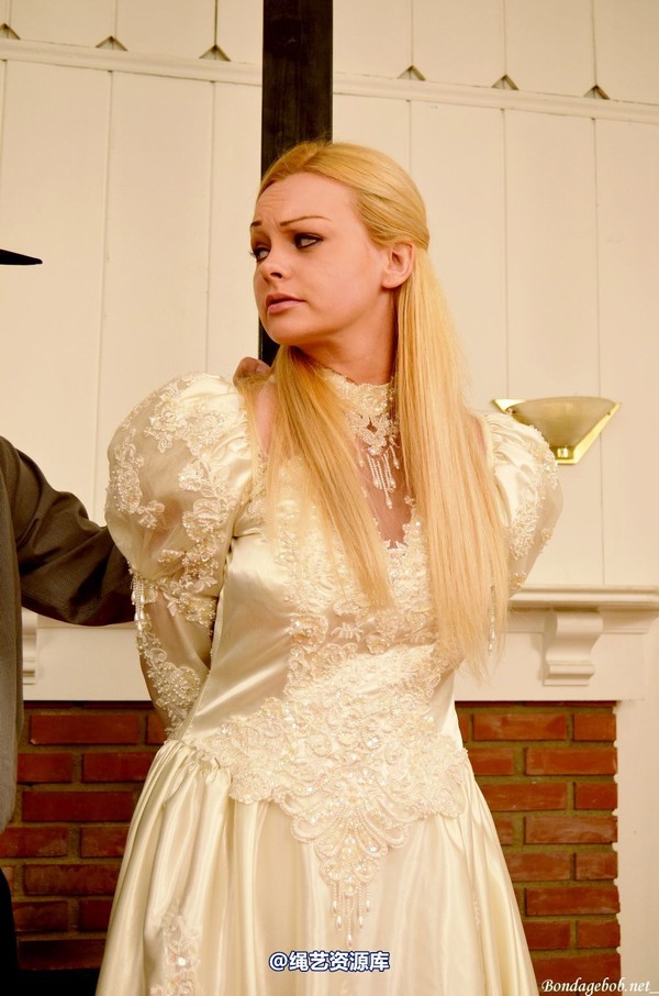 bondagebob - Martina Warren Bride 第 26 张图片