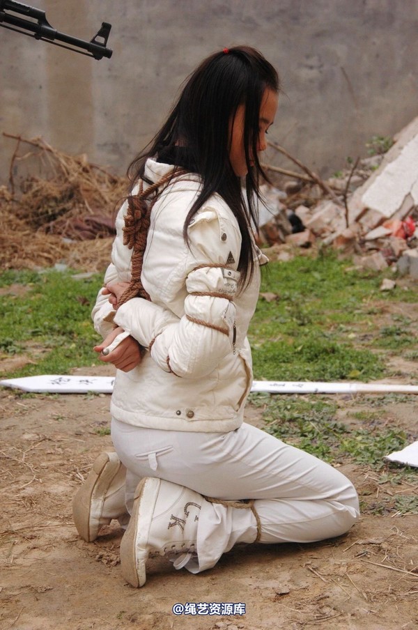 mj影视 - 安娜刑场2013-04-13 第 147 张图片