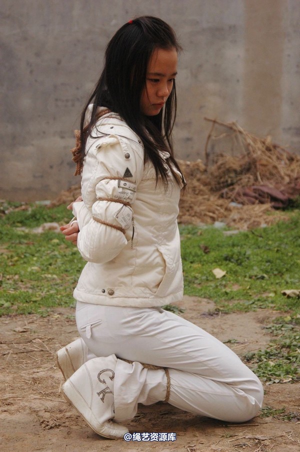 mj影视 - 安娜刑场2013-04-13 第 62 张图片