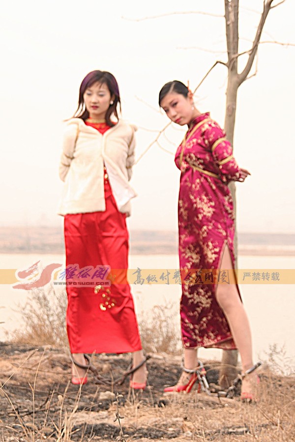 雅俗阁 - 20060331新太行采风---雪儿、雅柔旗袍合拍 第 97 张图片