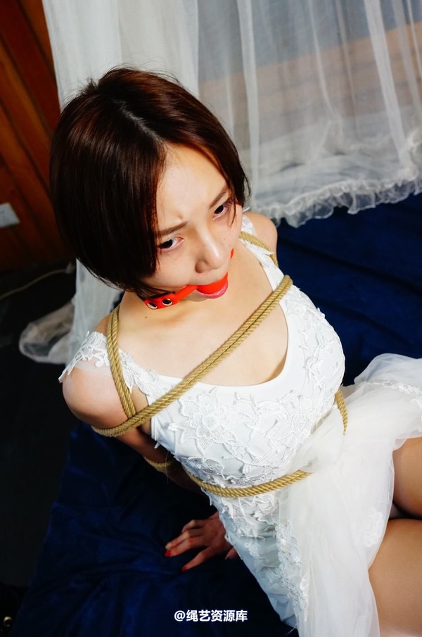 dk13美束馆 - 9.16-小仙儿白婚纱-B130P 第 13 张图片