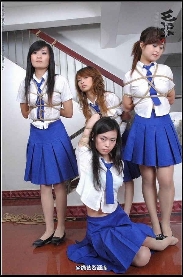 唯美之家 - 2008-09-24制服群绑 第 172 张图片