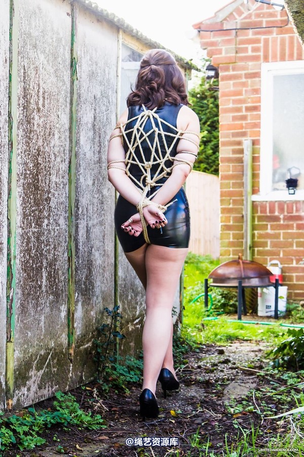 limitedaudience - 2014 freya roped in latex 第 7 张图片