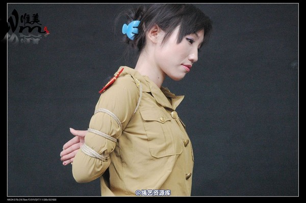 唯美之家 - 2008-08-06水柔军装 第 142 张图片