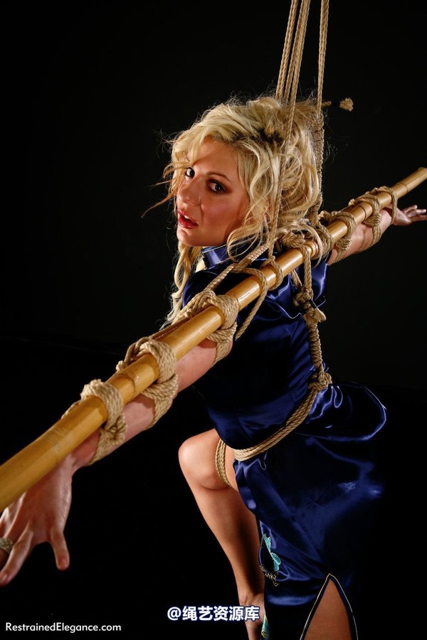 restrainedelegance - Hannah's First Suspension 第 72 张图片