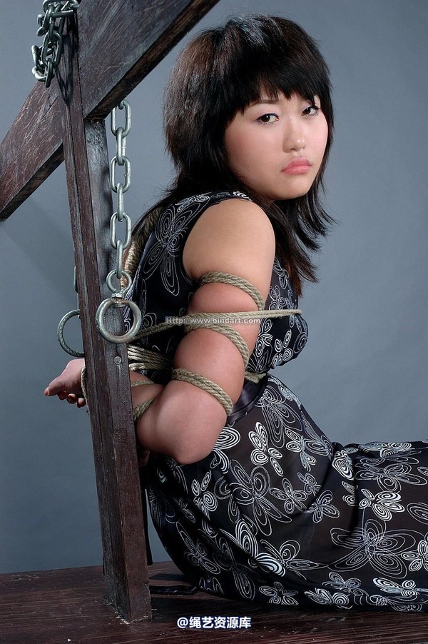 丽柜美束 - 2006-10-24 第 33 张图片
