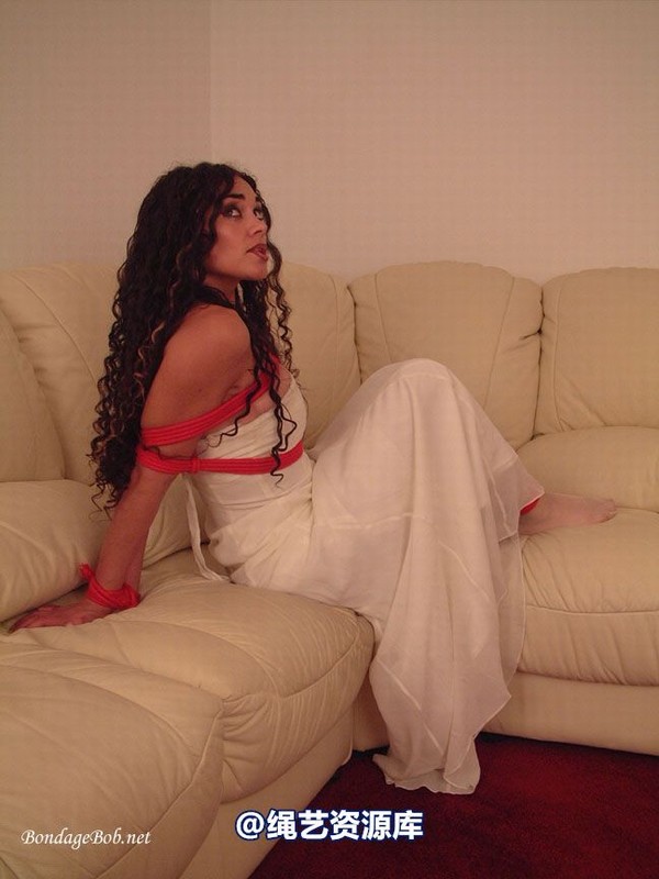 bondagebob - Robyn Something borrowed 第 25 张图片