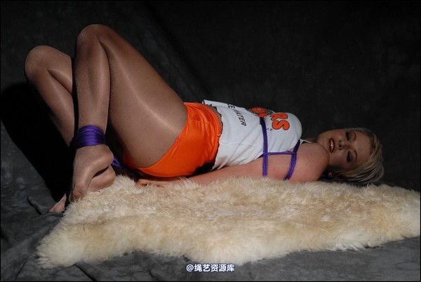 simplytied - Hooters RR 第 40 张图片