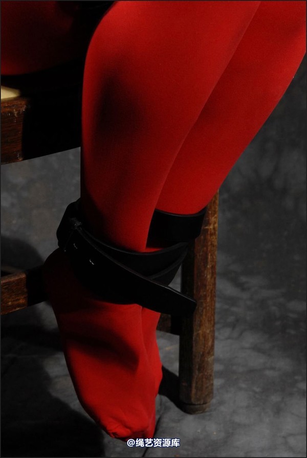 simplytied - Angel in red tights 第 30 张图片