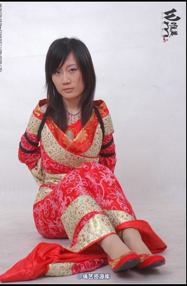 唯美之家 - 2008-11-20雯雯汉服 第 54 张图片