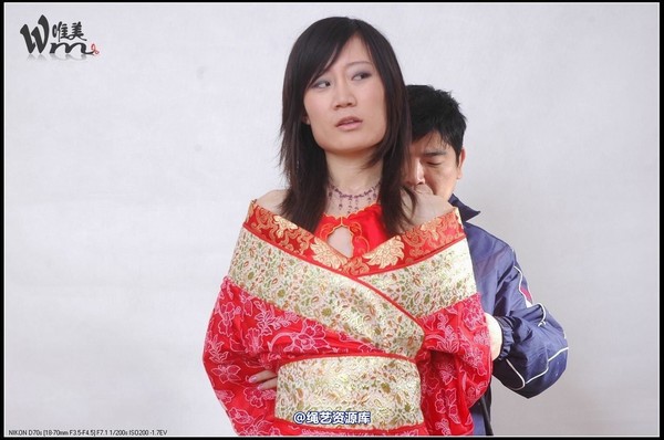 唯美之家 - 2008-11-20雯雯汉服 第 17 张图片