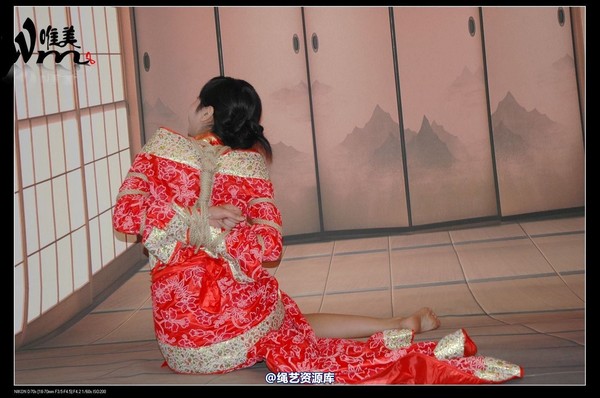 唯美之家 - 08-05-29盈盈汉服-护士装 第 69 张图片