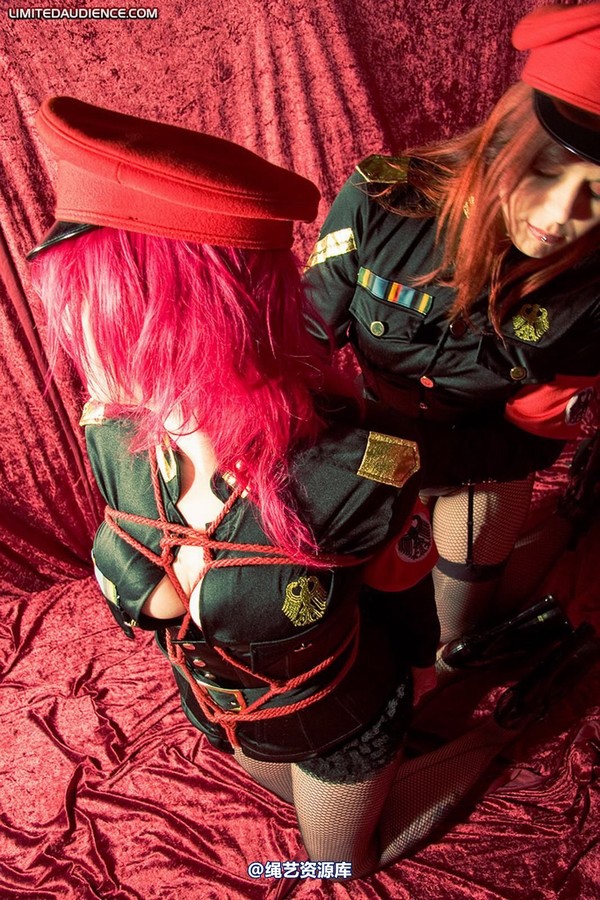 limitedaudience - 2009 scarlett shrinking violet agents in training 2 第 4 张图片
